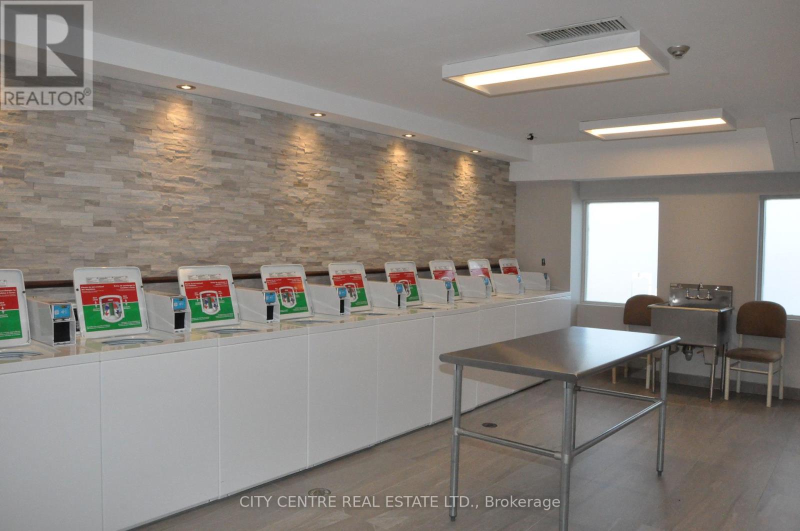 208 - 2900 Battleford Road, Mississauga, Ontario  L5N 2V9 - Photo 8 - W12638926