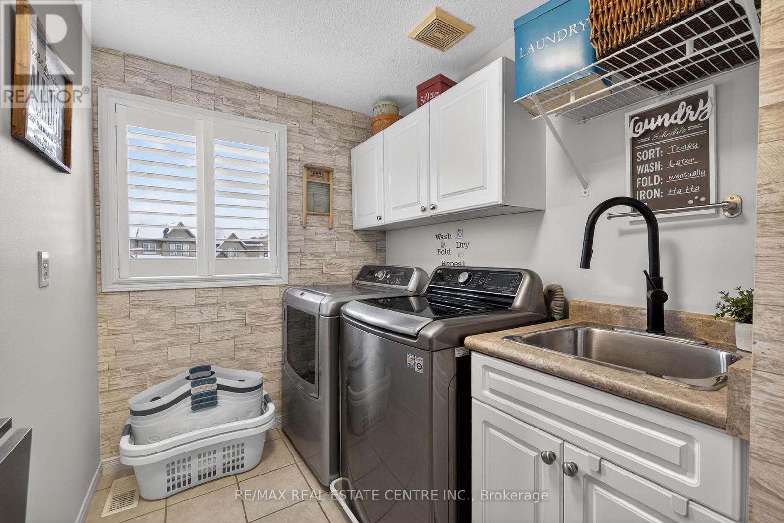 33 Cameron Crescent, Orangeville, Ontario  L9W 5G8 - Photo 25 - W12638946