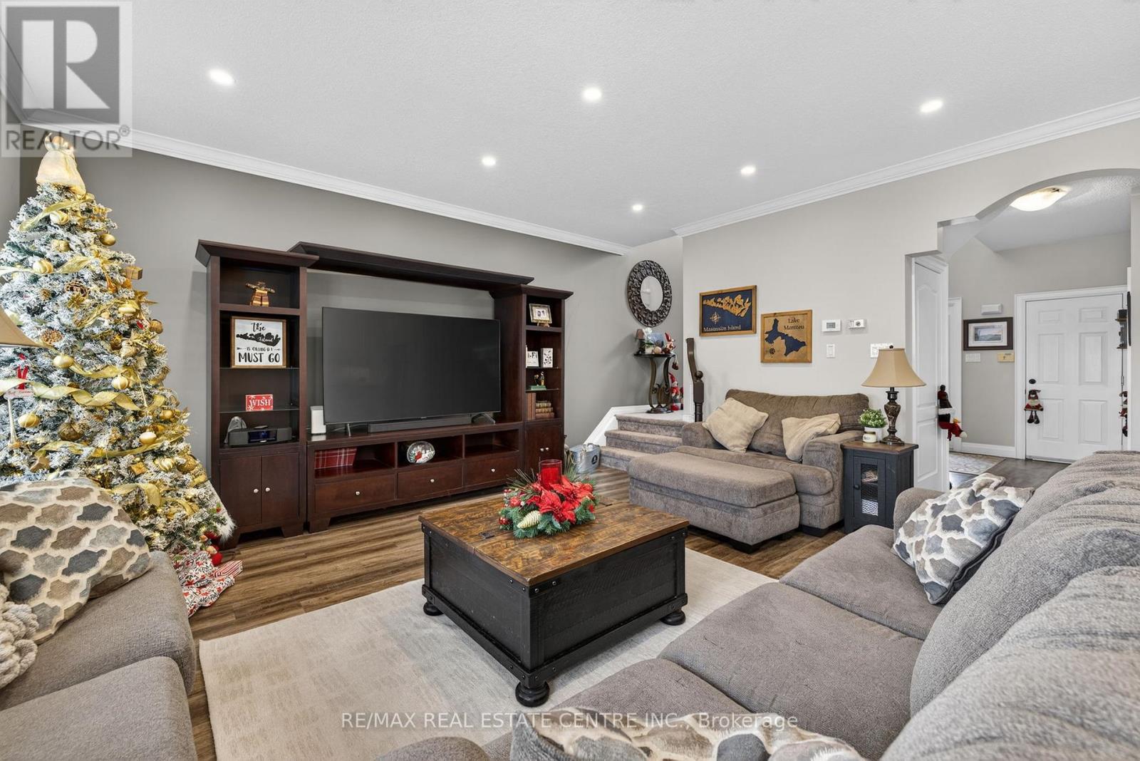 33 Cameron Crescent, Orangeville, Ontario  L9W 5G8 - Photo 7 - W12638946