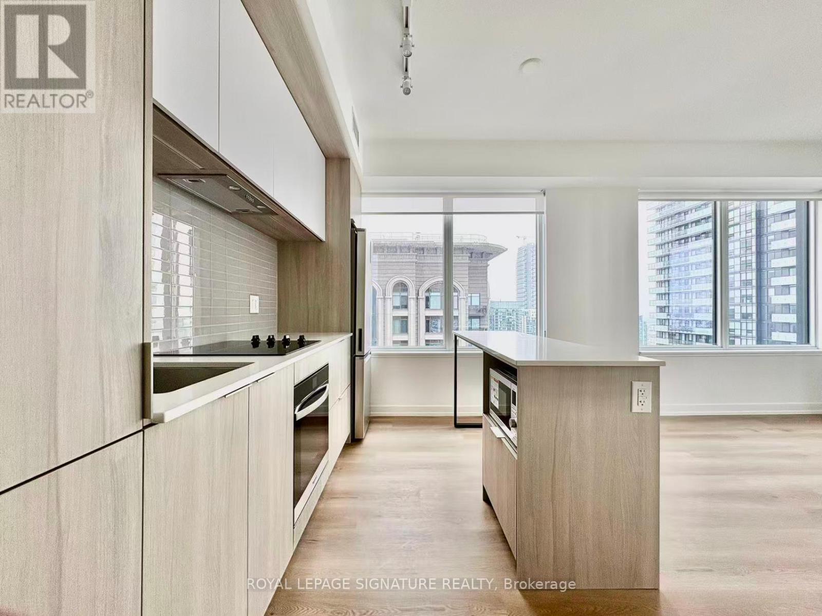 3508 - 395 Square One Drive, Mississauga, Ontario  L5B 0P6 - Photo 3 - W12638958