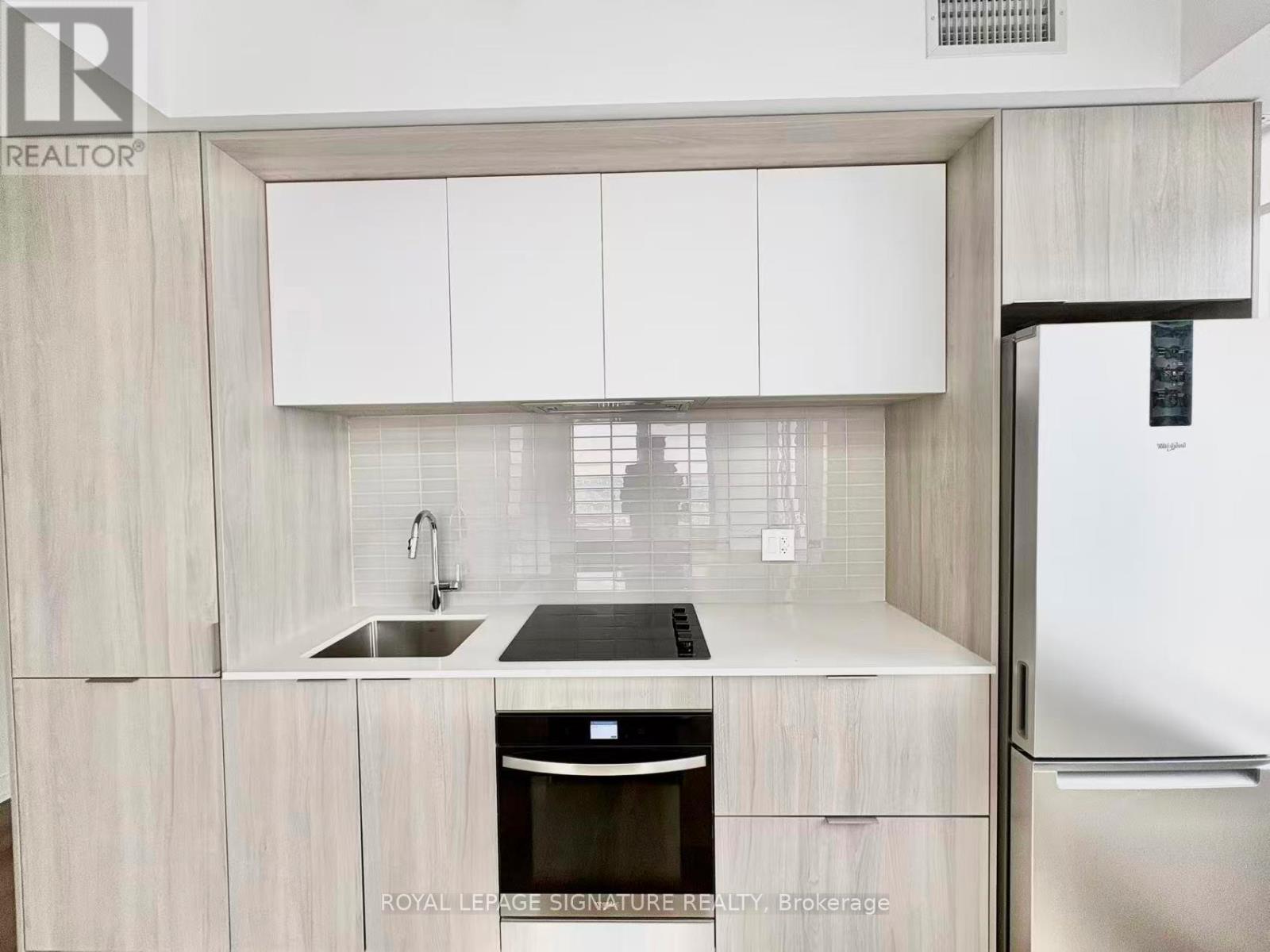 3508 - 395 Square One Drive, Mississauga, Ontario  L5B 0P6 - Photo 6 - W12638958