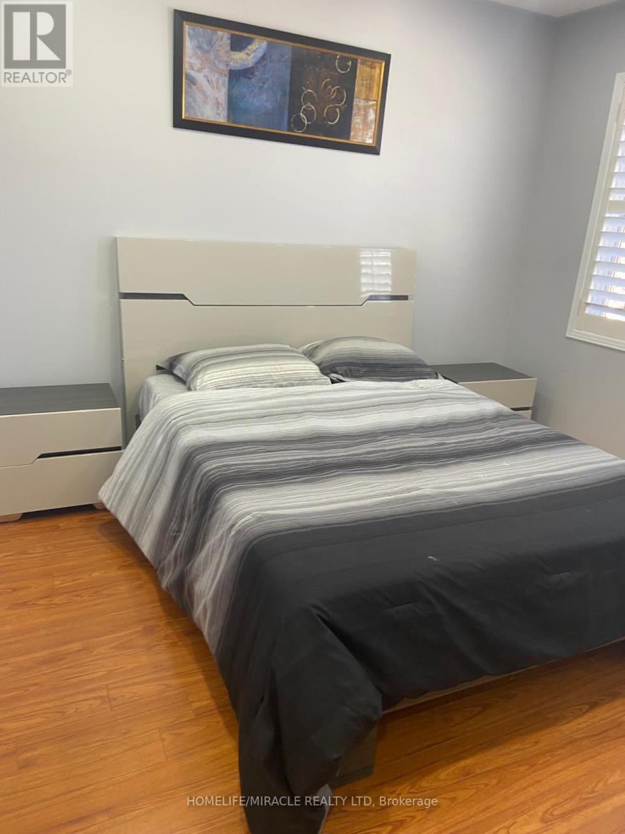 5 Marbleseed Crescent, Brampton, Ontario  L6R 2J8 - Photo 8 - W12638984