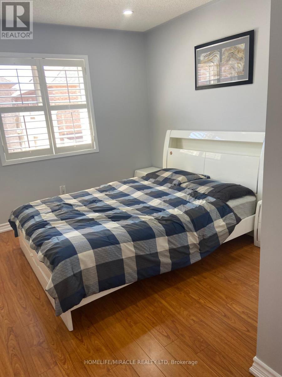 5 Marbleseed Crescent, Brampton, Ontario  L6R 2J8 - Photo 9 - W12638984