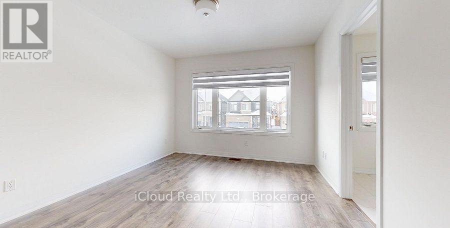 Upper - 11 Moriarity Drive, Brant, Ontario  N3L 0K4 - Photo 11 - X12638886