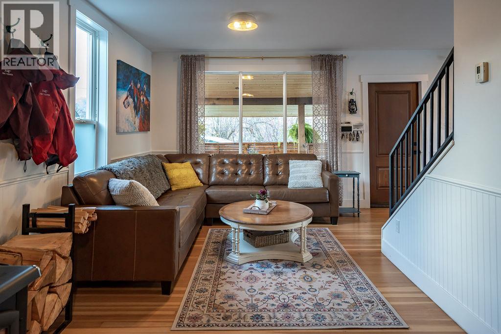 514 First Street, Nelson, British Columbia  V1L 2K8 - Photo 18 - 10371276