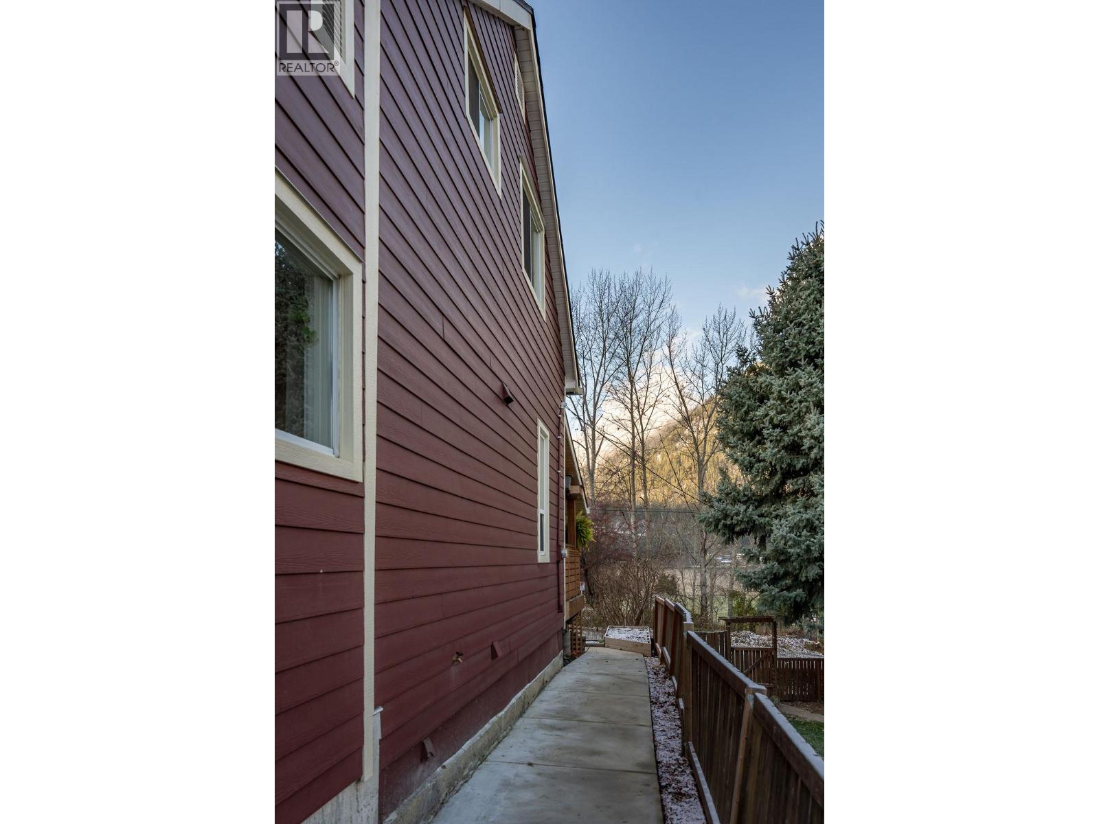 514 First Street, Nelson, British Columbia  V1L 2K8 - Photo 69 - 10371276