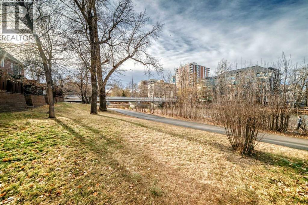 2431 Erlton Street Sw, Calgary, Alberta  T2S 2V9 - Photo 49 - A2274502