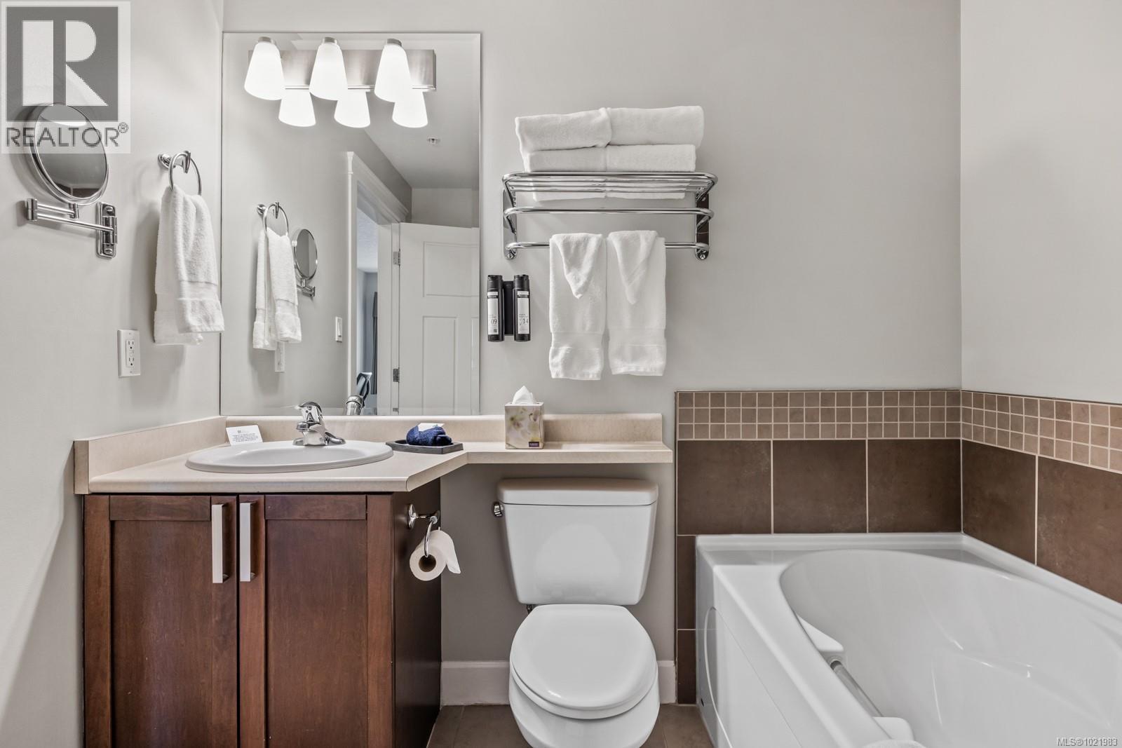 208a-D 1730 Riverside Lane, Courtenay, British Columbia V9N 8C7 - Photo 12 - 1021983