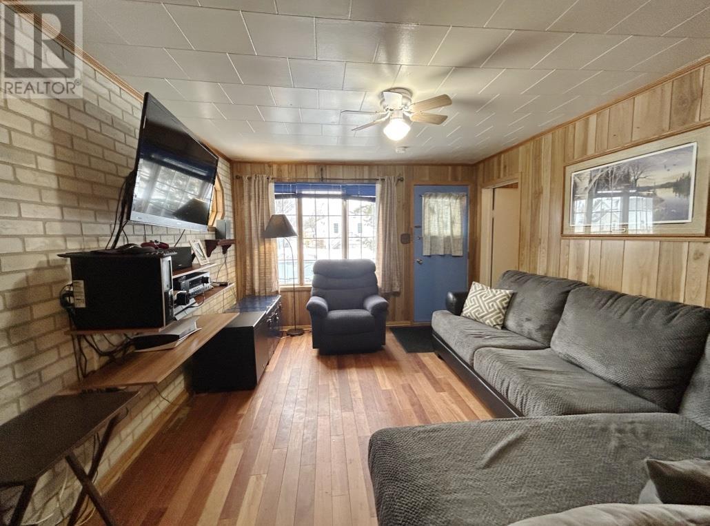 916-918 Victoria Avenue N, Fort Frances, Ontario  P9A 2E5 - Photo 12 - TB253576