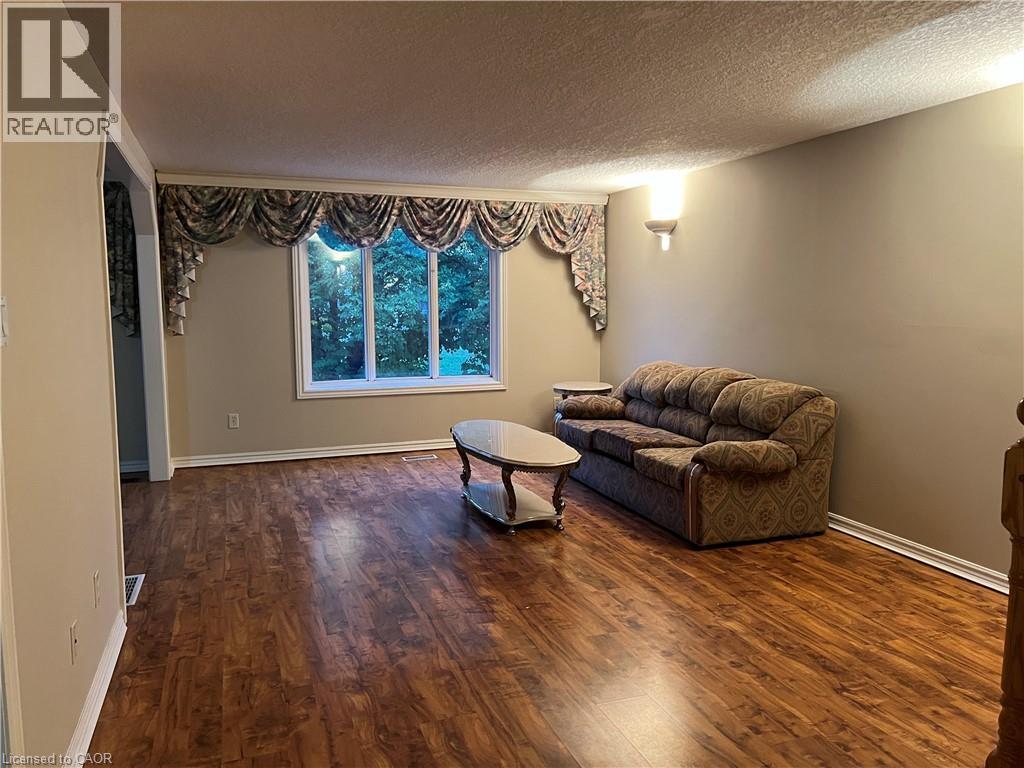 63 Old Carriage Drive, Kitchener, Ontario  N2P 1H5 - Photo 7 - 40794205