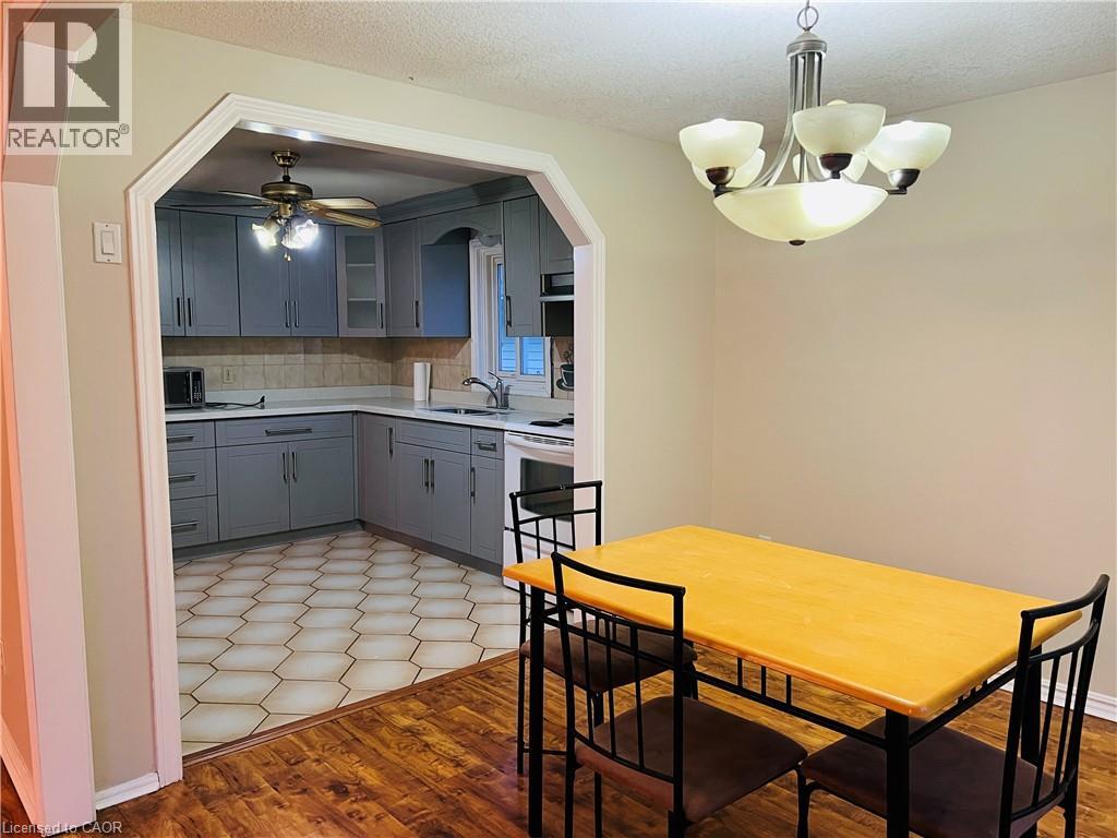 63 Old Carriage Drive, Kitchener, Ontario  N2P 1H5 - Photo 9 - 40794205