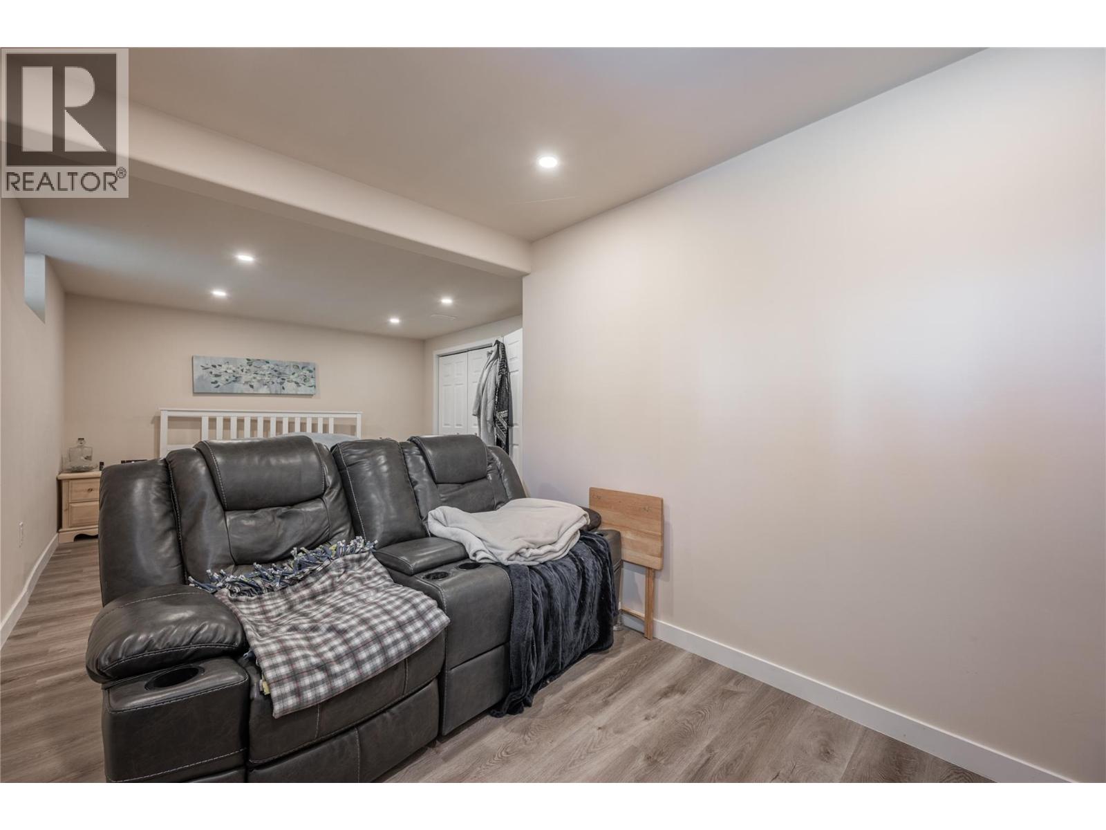 292 Juniper Drive, Logan Lake, British Columbia  V0K 1W0 - Photo 32 - 10371298