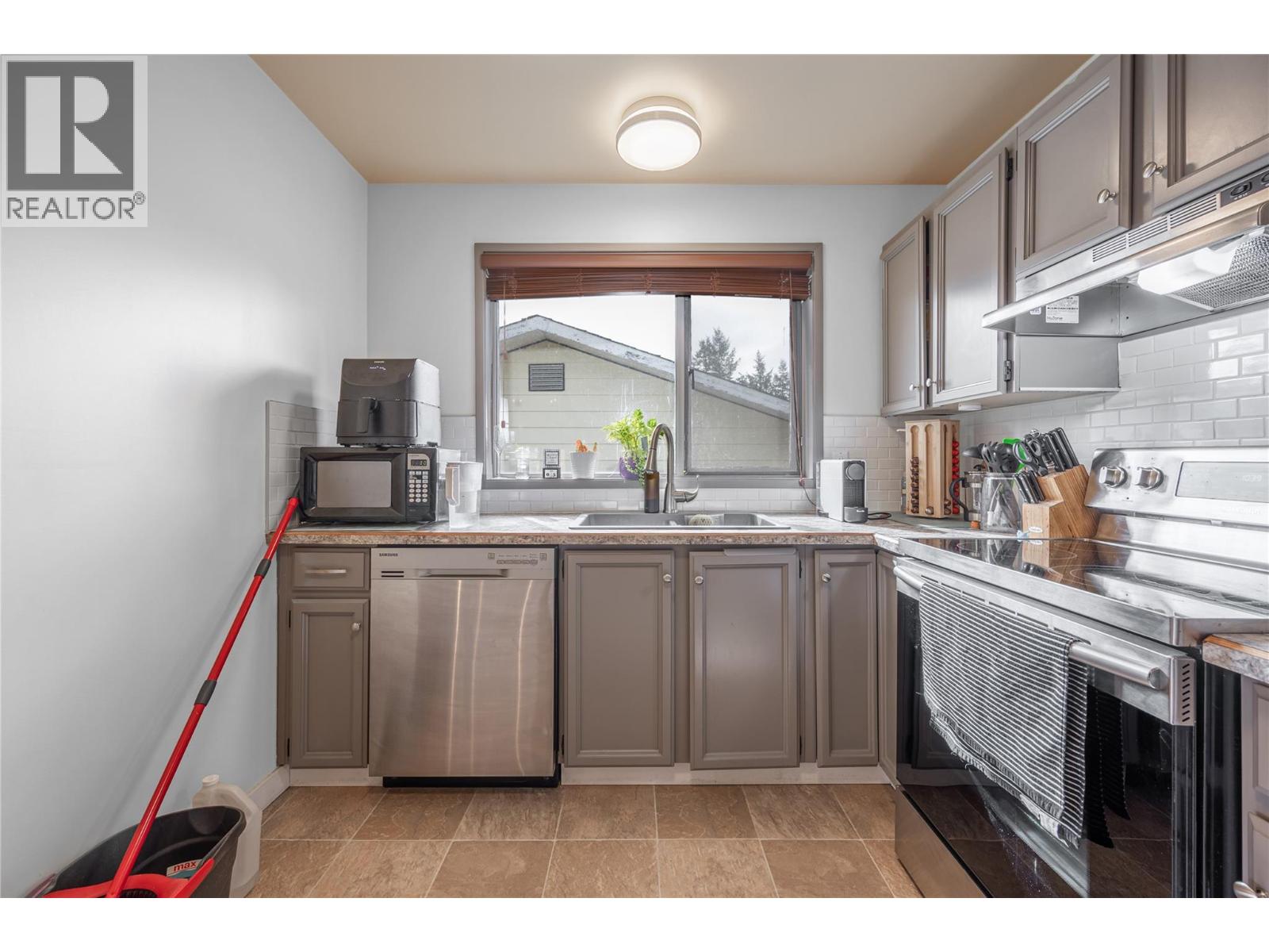 292 Juniper Drive, Logan Lake, British Columbia  V0K 1W0 - Photo 16 - 10371298