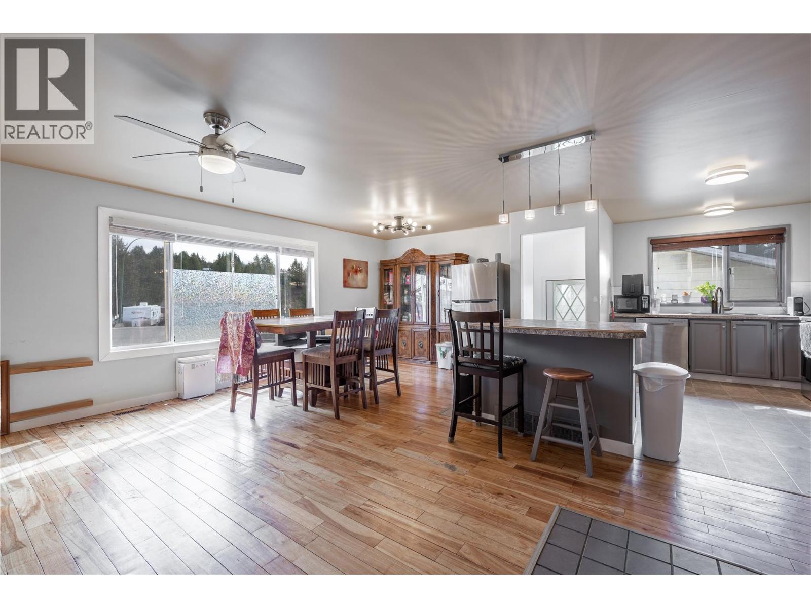 292 Juniper Drive, Logan Lake, British Columbia  V0K 1W0 - Photo 9 - 10371298