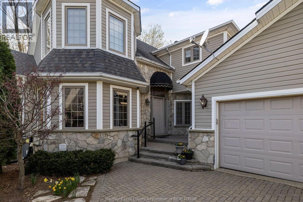 565 Gold Coast, Amherstburg, Ontario N8N 1M2 - Photo 2 - 25031787