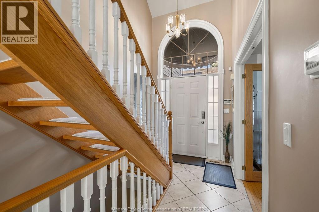 565 Gold Coast, Amherstburg, Ontario N8N 1M2 - Photo 3 - 25031787