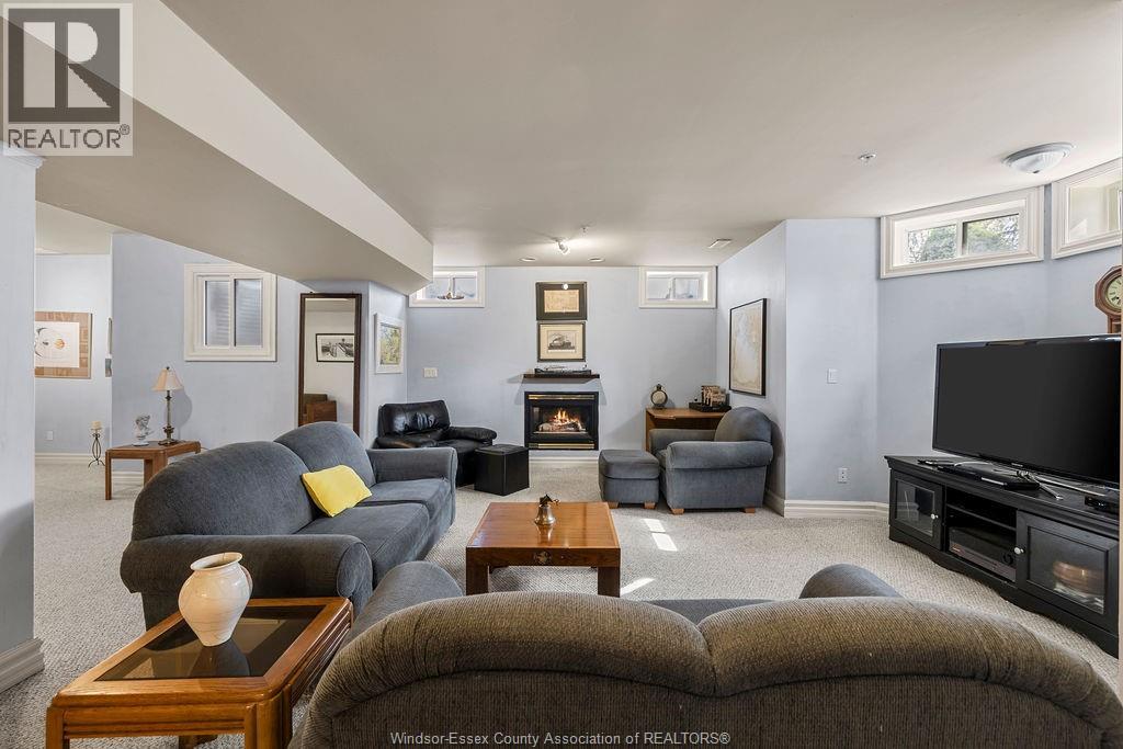 565 Gold Coast, Amherstburg, Ontario N8N 1M2 - Photo 32 - 25031787