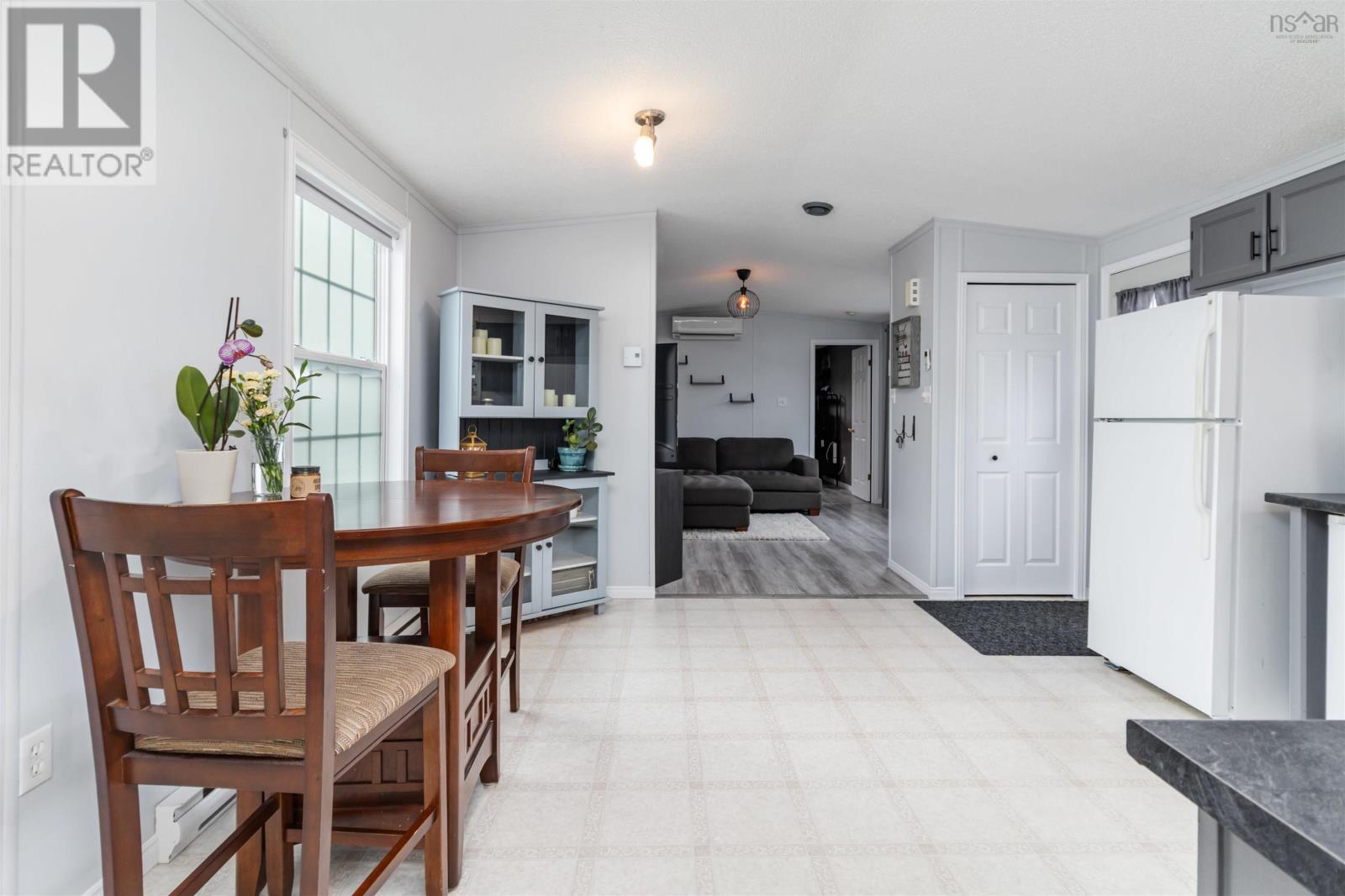 10 Snow White Drive, Lake Echo, Nova Scotia  B3E 1C5 - Photo 3 - 202529439