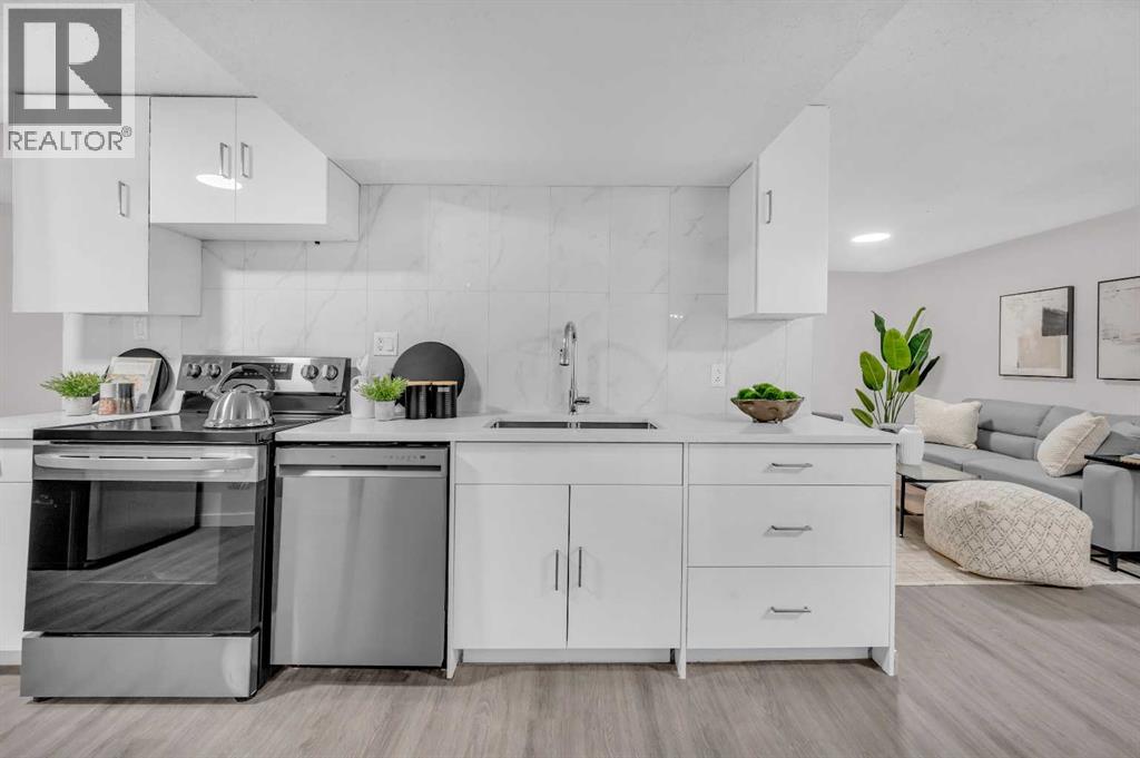 5868 Dalcastle Drive Nw, Calgary, Alberta  T3A 2B6 - Photo 30 - A2274677