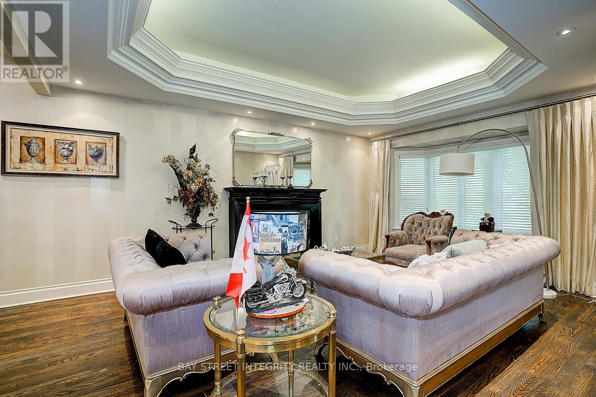 155 Renaissance Court, Vaughan, Ontario  L4J 7W4 - Photo 8 - N12631552