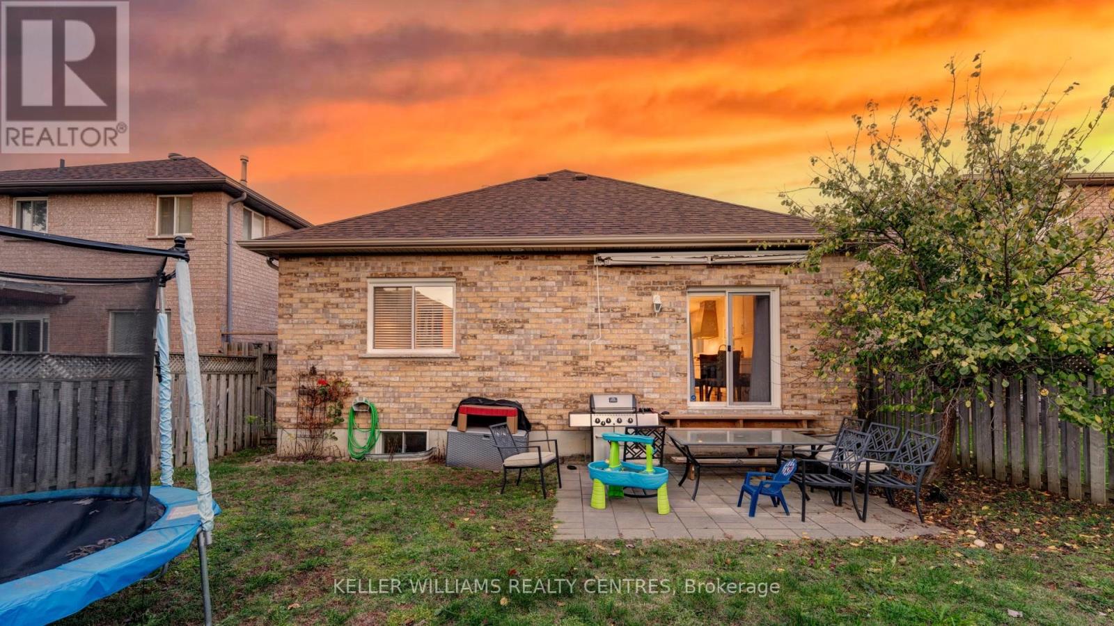 196 Marsellus Drive, Barrie, Ontario  L4N 9Z5 - Photo 4 - S12528546