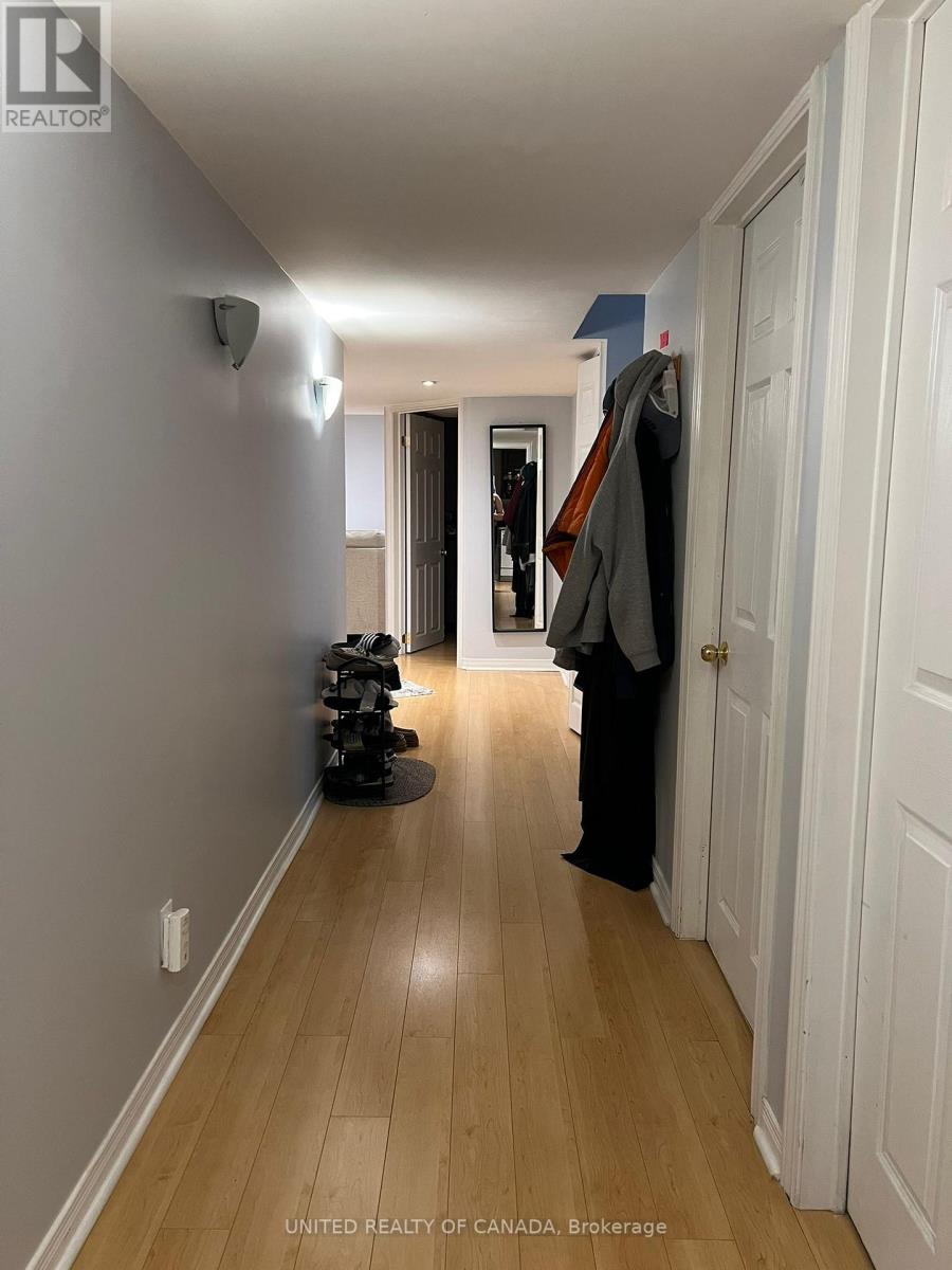 108 Maroon Drive, Richmond Hill, Ontario  L4E 5B6 - Photo 3 - N12639024