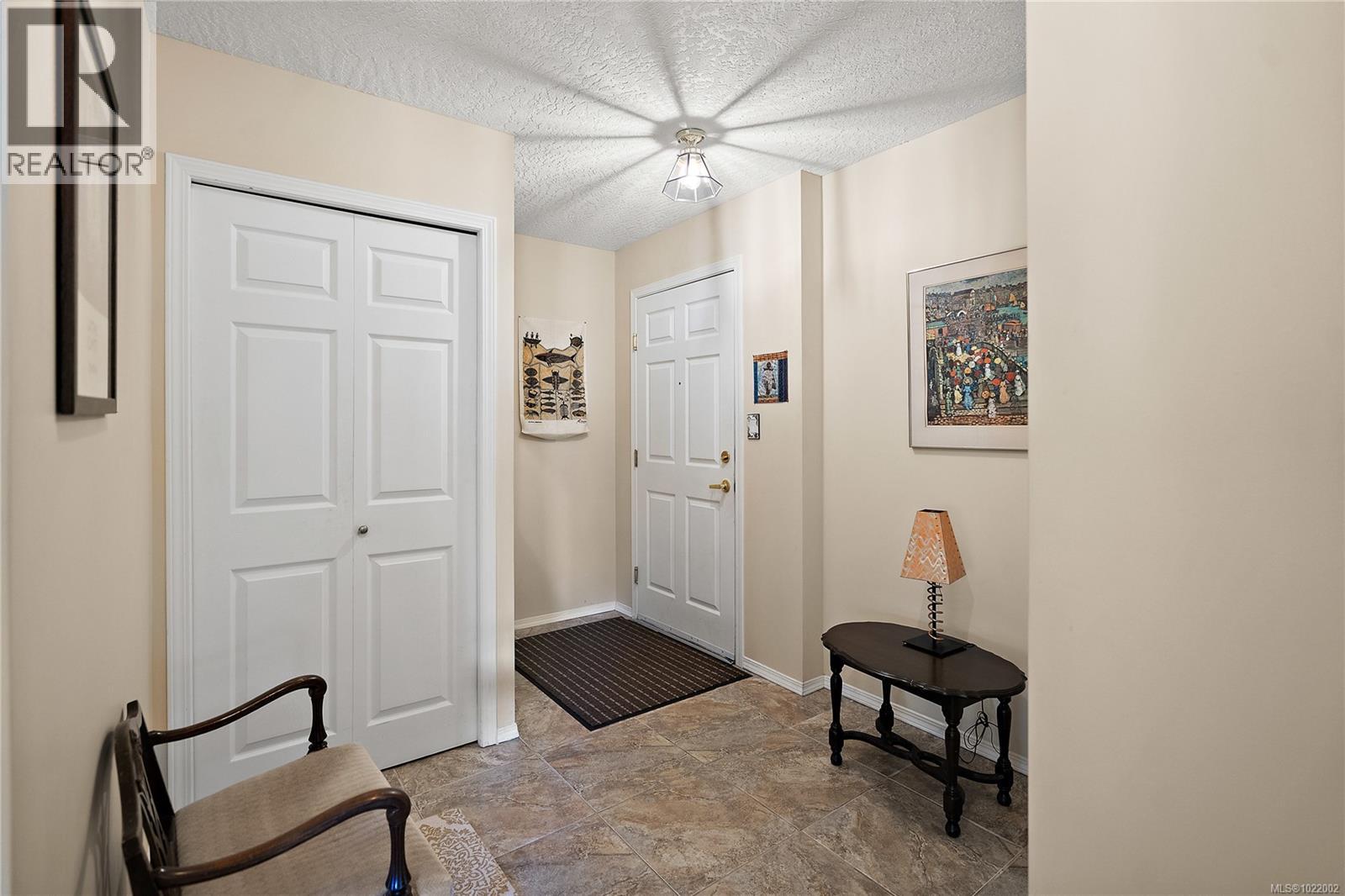 206 9919 Fourth St, Sidney, British Columbia V8L 2Z6 - Photo 6 - 1022002