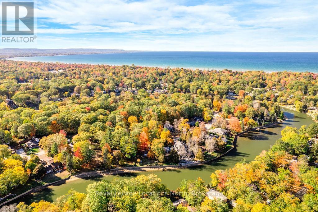 545 Oxbow Park Drive, Wasaga Beach, Ontario L9Z 2T9 - Photo 44 - S12639154