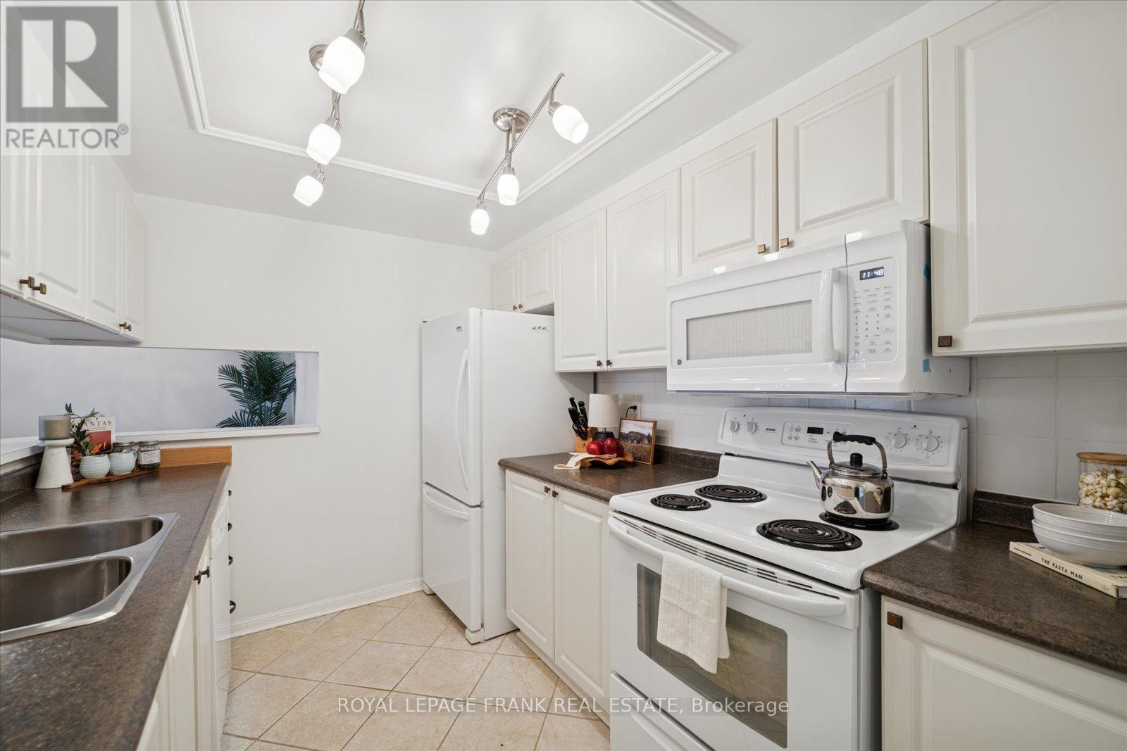 1209 - 712 Rossland Road E, Whitby, Ontario  L1N 9E8 - Photo 27 - E12639074