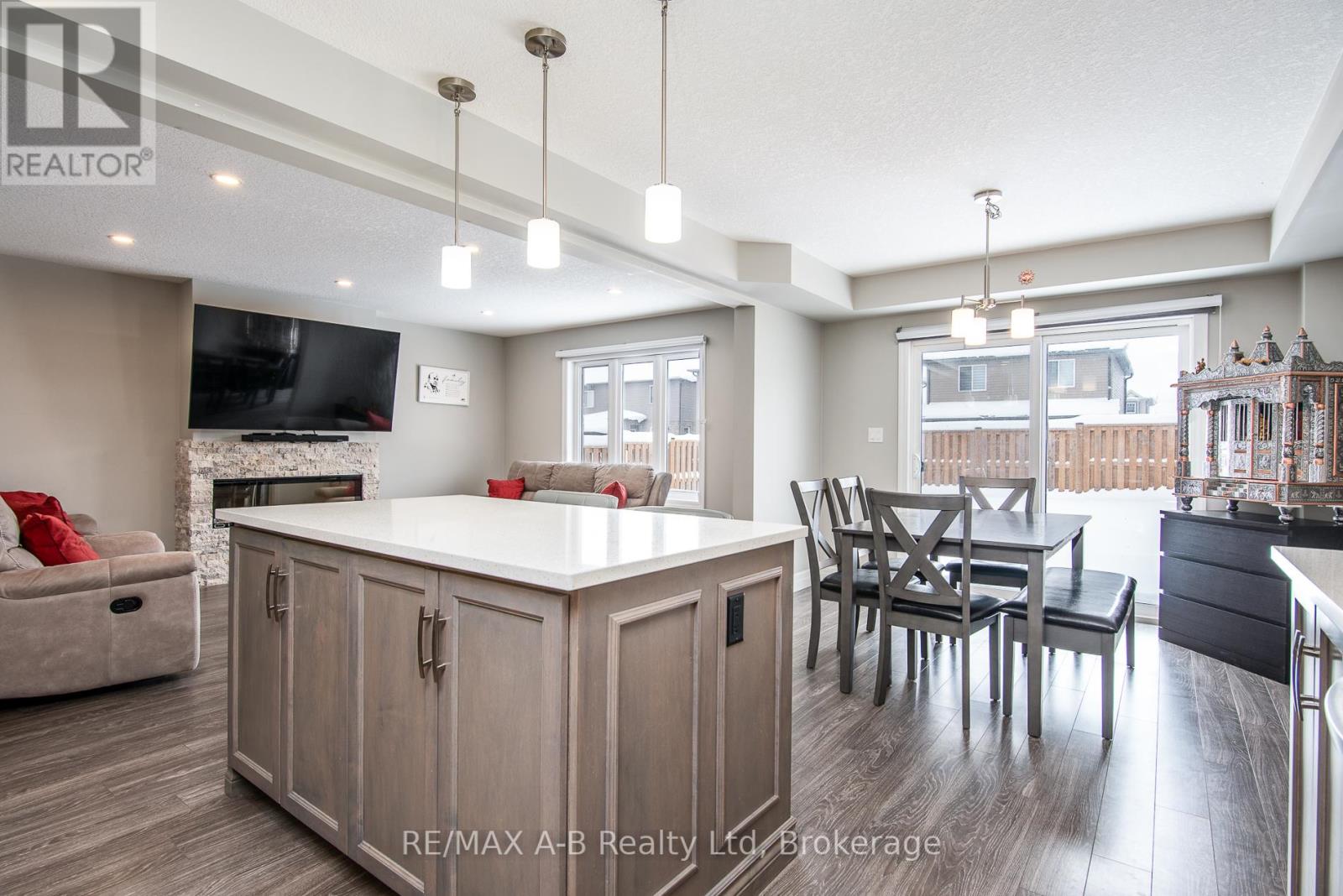 31 Davidson Drive, Stratford, Ontario N5A 0J5 - Photo 19 - X12639146