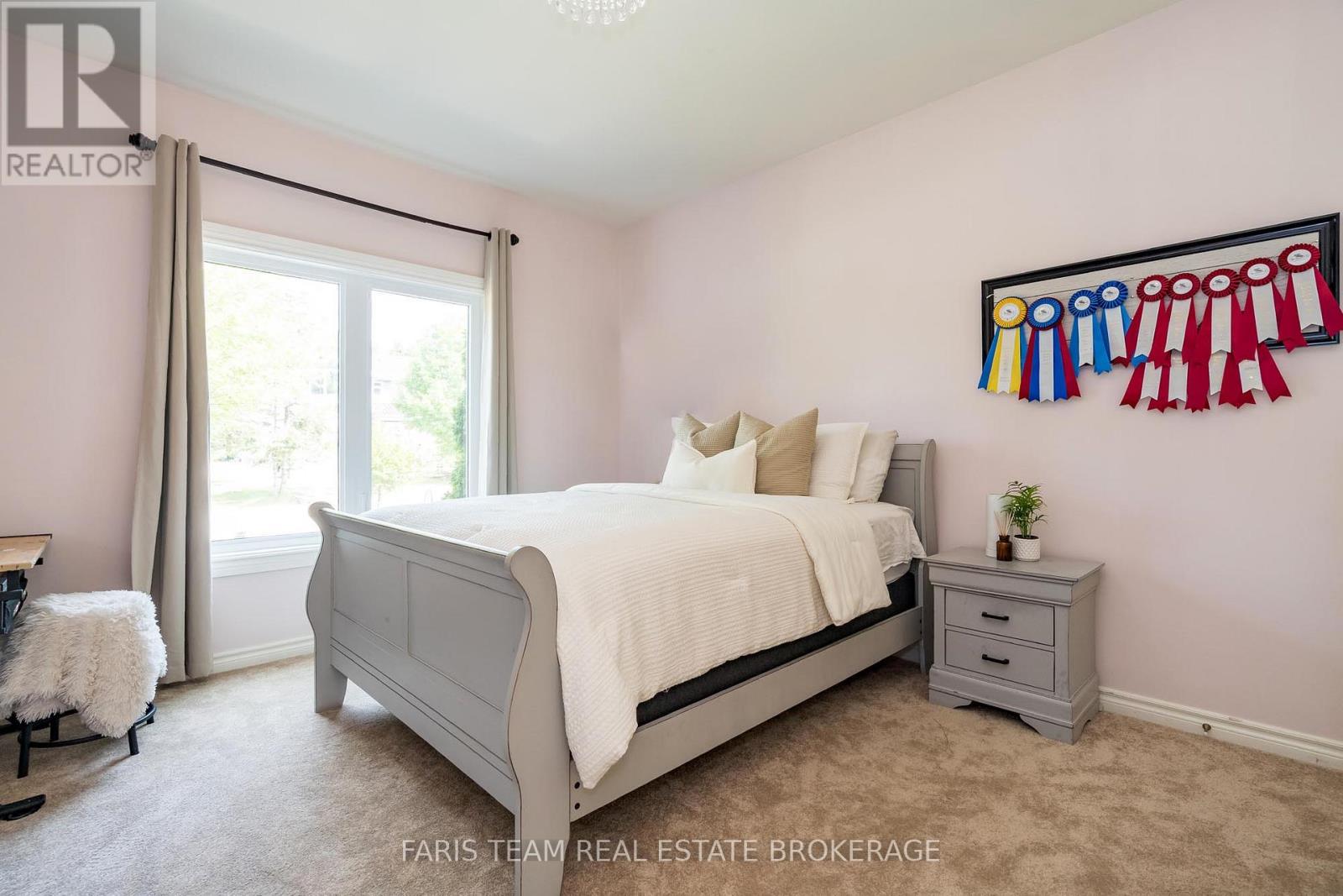 64 Red Oak Crescent, Oro-Medonte, Ontario  L0L 2L0 - Photo 24 - S12485549