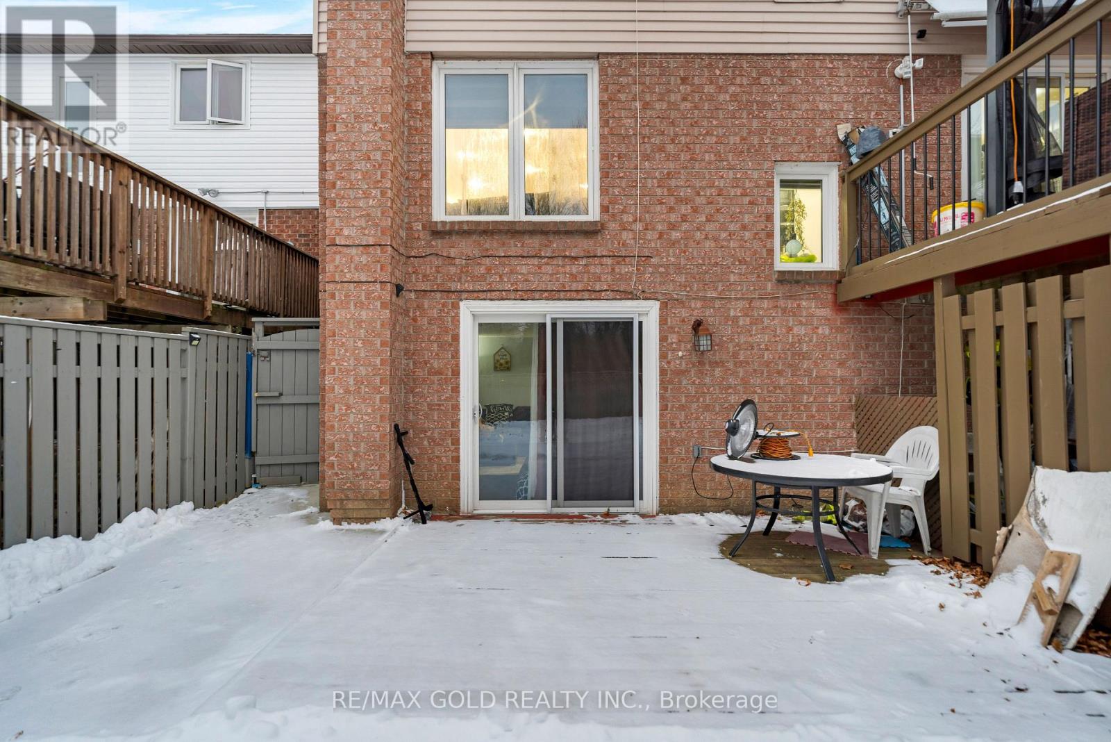 30 Myna Court, Brampton, Ontario  L6S 4H8 - Photo 35 - W12635226