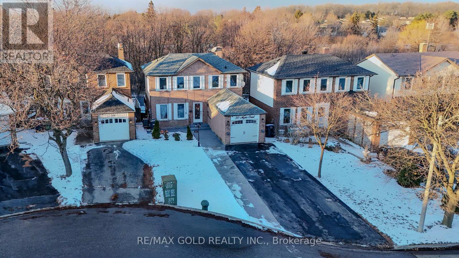 30 Myna Court, Brampton, Ontario  L6S 4H8 - Photo 38 - W12635226