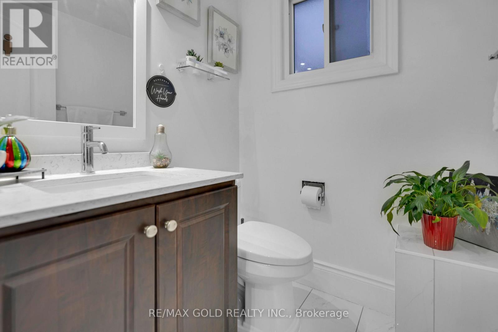 30 Myna Court, Brampton, Ontario  L6S 4H8 - Photo 22 - W12635226