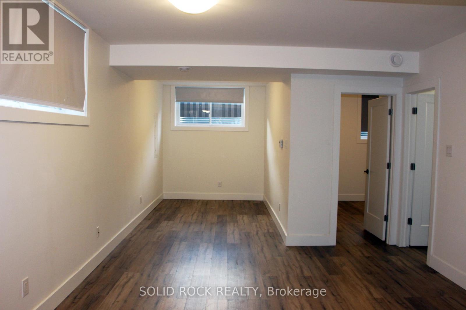 1 - 846 Alpine Avenue, Ottawa, Ontario  K2B 5R6 - Photo 5 - X12639066