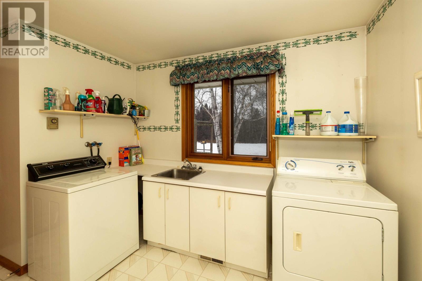 2200 Bordeaux Cres, Thunder Bay, Ontario  P7K 1C2 - Photo 41 - TB253643