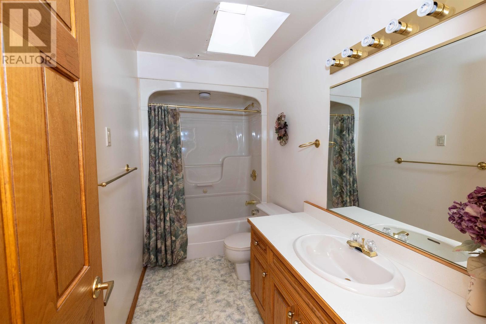 2200 Bordeaux Cres, Thunder Bay, Ontario  P7K 1C2 - Photo 37 - TB253643