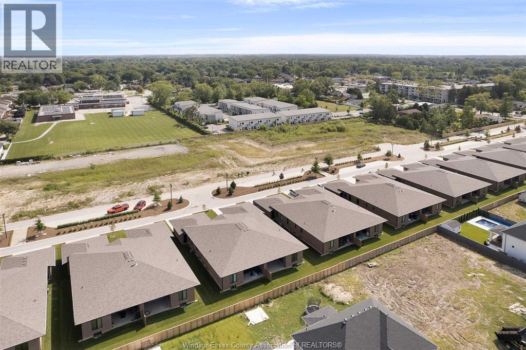 668 Lily Mac Boulevard, Windsor, Ontario N6E 3N7 - Photo 41 - 25031792
