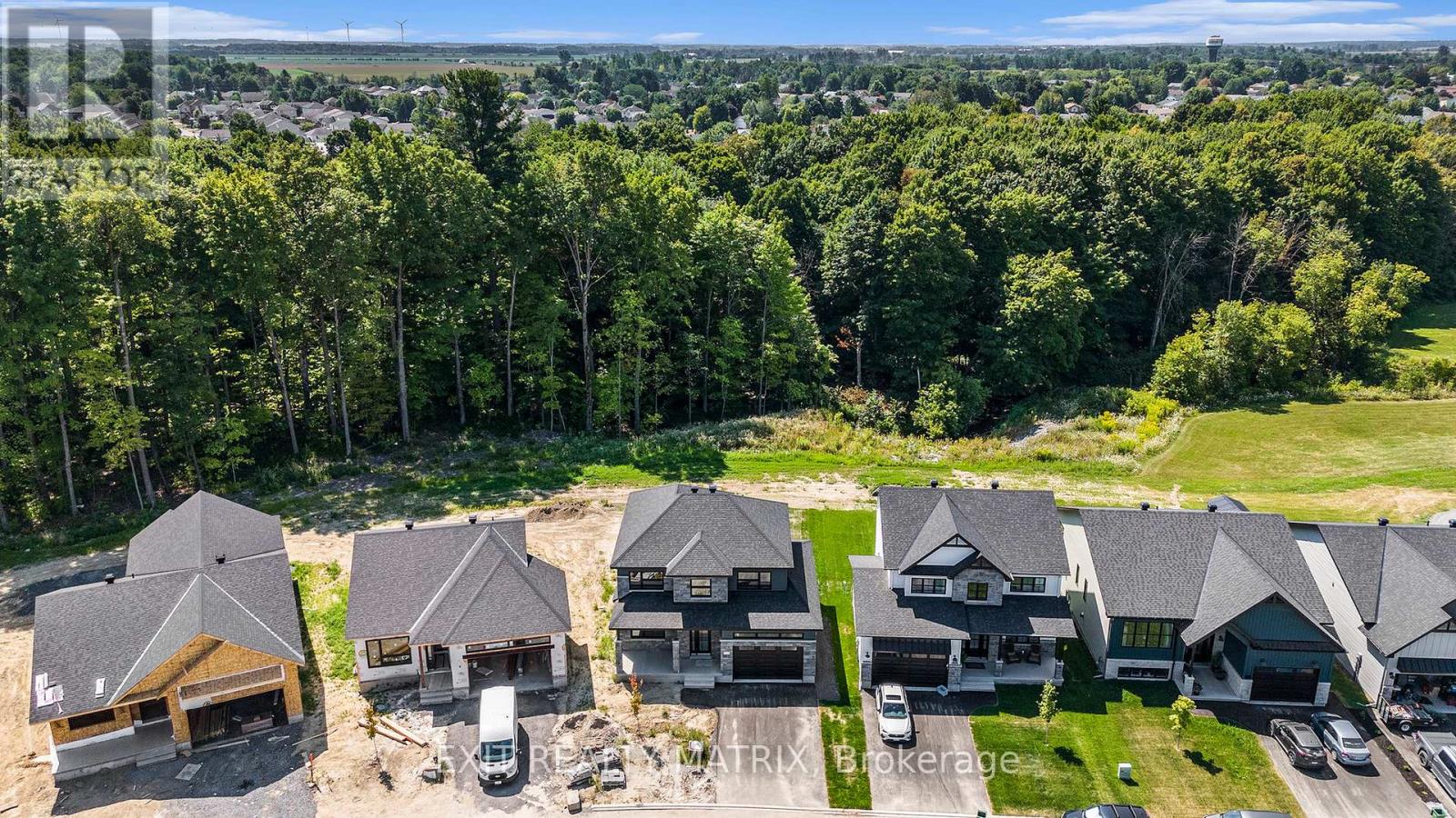 1355 Fribourg Street, Russell, Ontario  K0A 1W0 - Photo 17 - X12342412