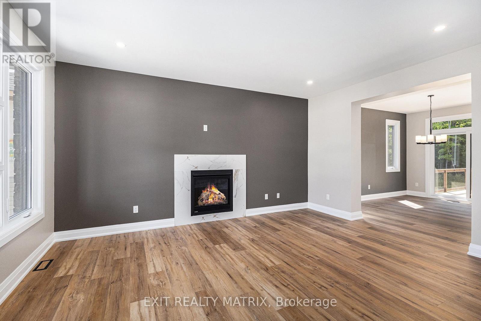 1355 Fribourg Street, Russell, Ontario  K0A 1W0 - Photo 4 - X12342412