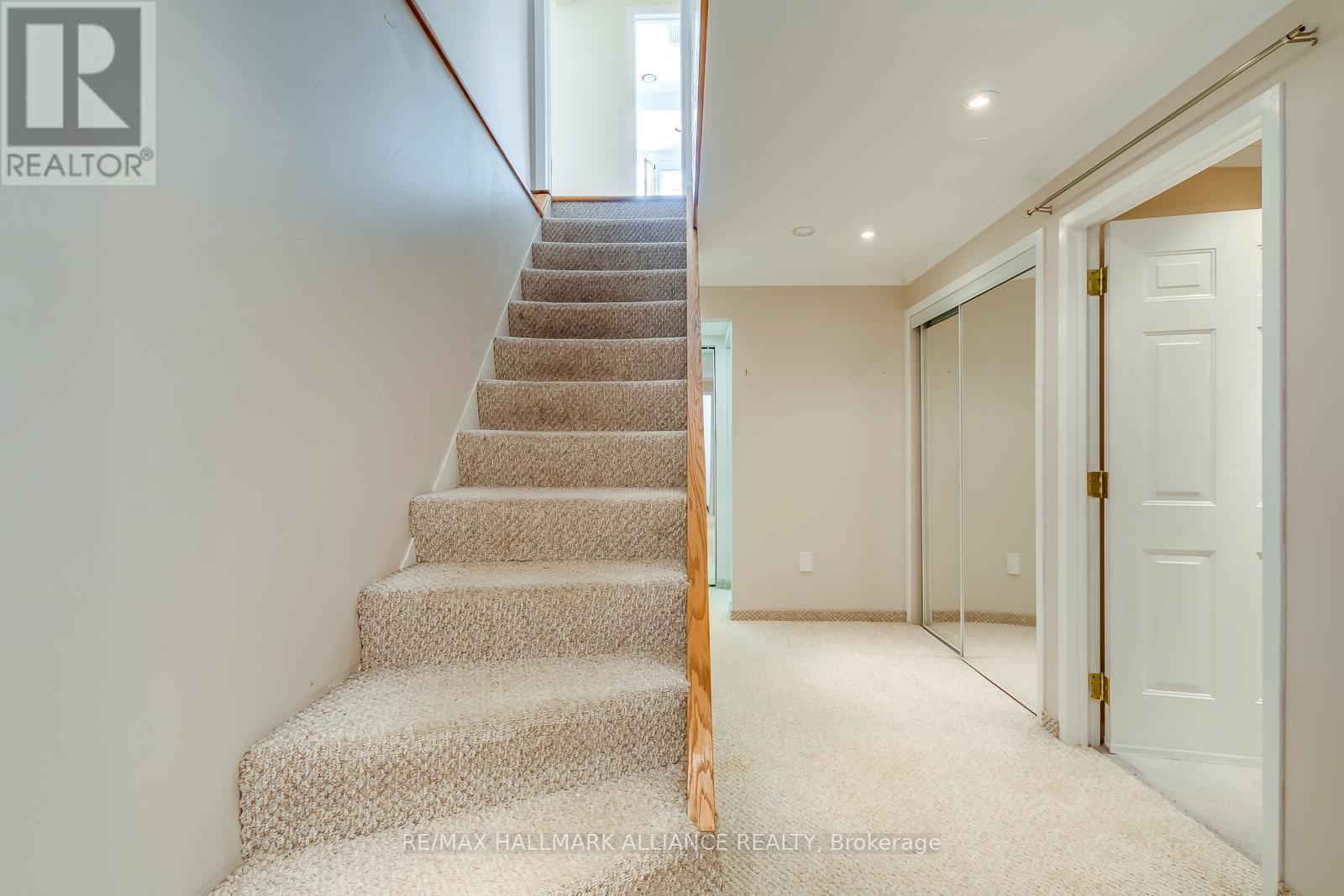 494 Chartwell Road, Oakville, Ontario  L6J 4A5 - Photo 20 - W12109804