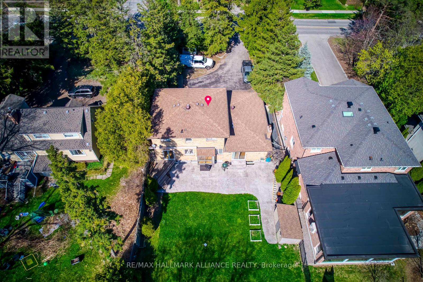 494 Chartwell Road, Oakville, Ontario  L6J 4A5 - Photo 6 - W12109804