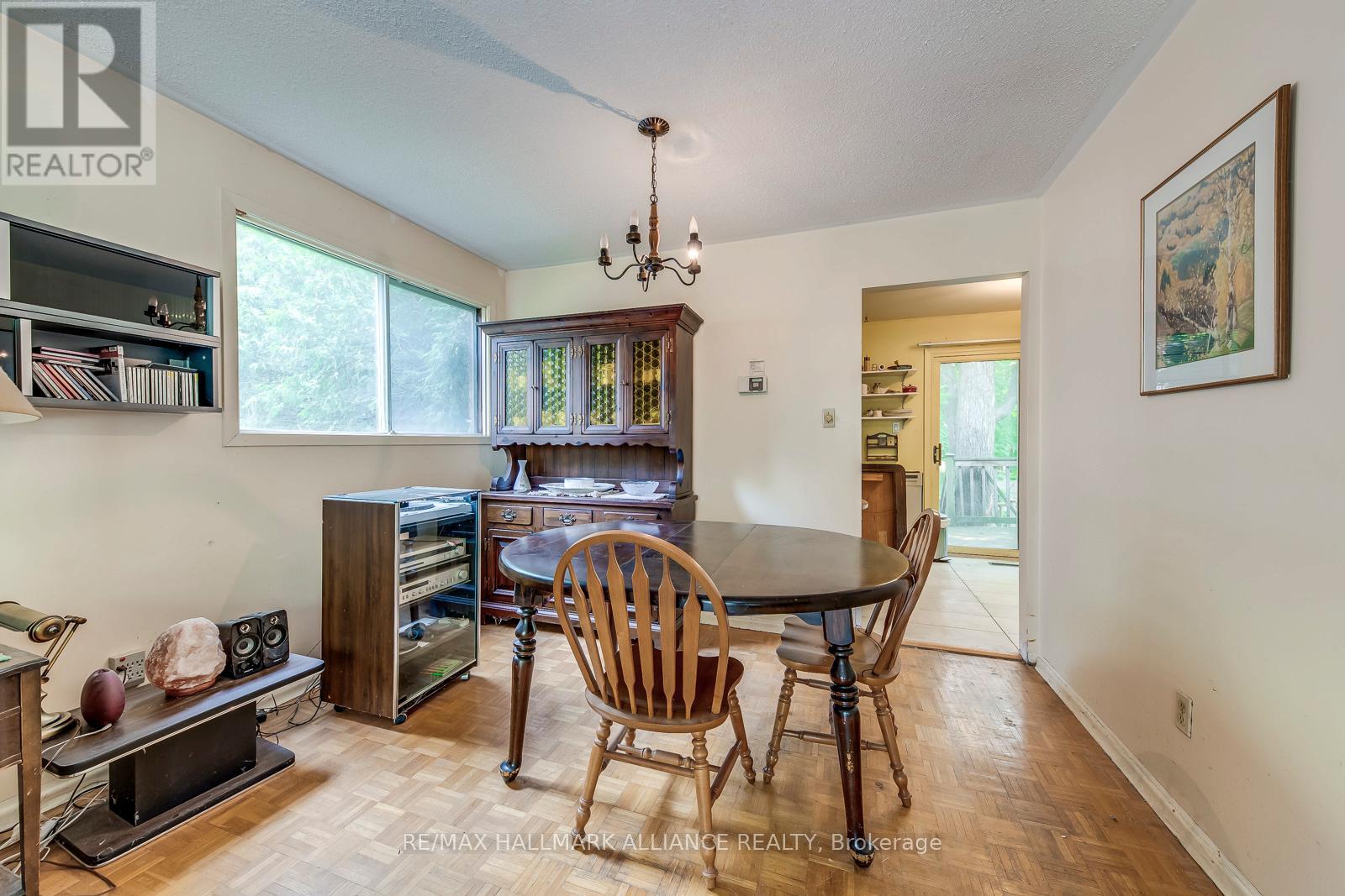 455 Canterbury Crescent, Oakville, Ontario  L6J 5K8 - Photo 14 - W12201228