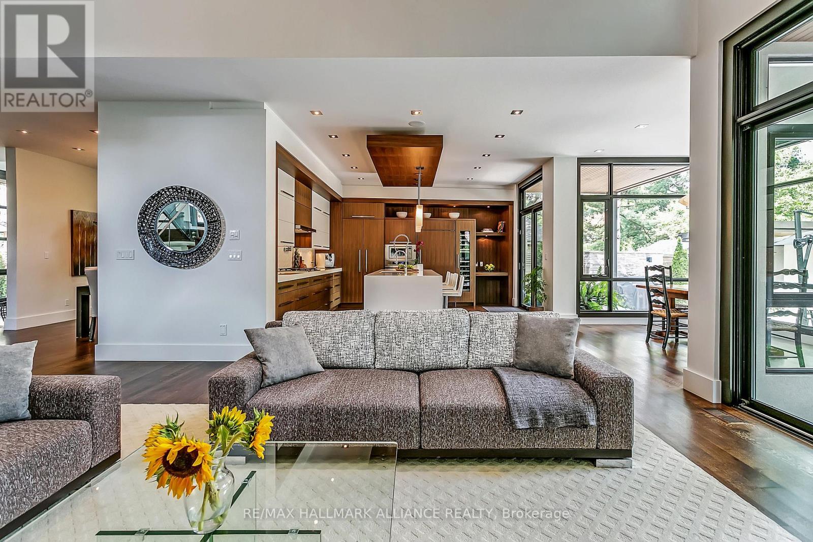 363 Morrison Road, Oakville, Ontario  L6J 4K2 - Photo 13 - W12319602