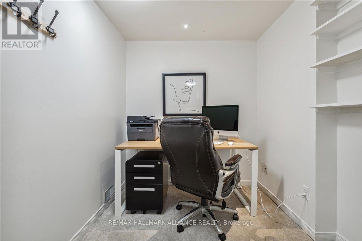 222 Alscot Crescent, Oakville, Ontario  L6J 4R4 - Photo 20 - W12357561