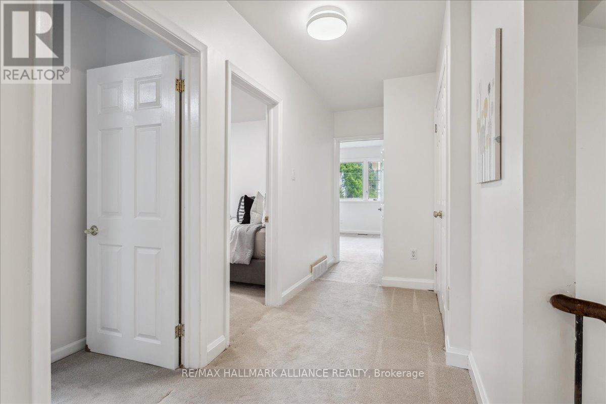 222 Alscot Crescent, Oakville, Ontario  L6J 4R4 - Photo 11 - W12357561