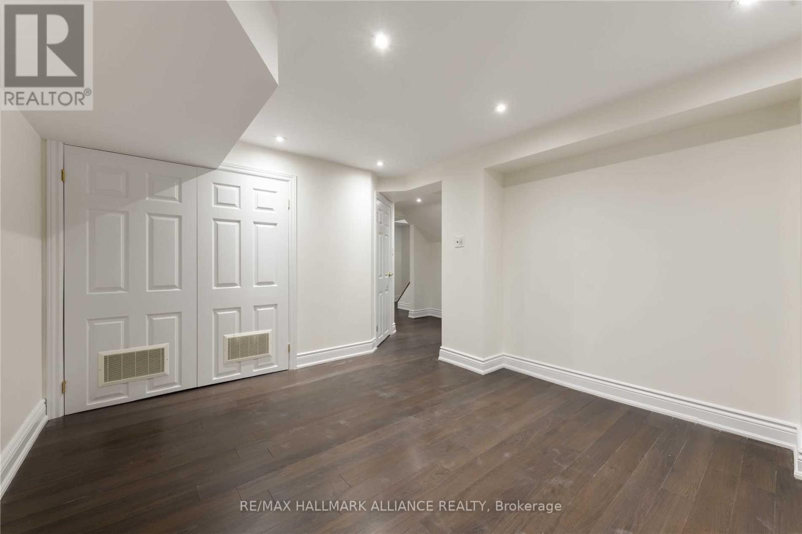 463 Drummond Road, Oakville, Ontario  L6J 4L7 - Photo 27 - W12373051