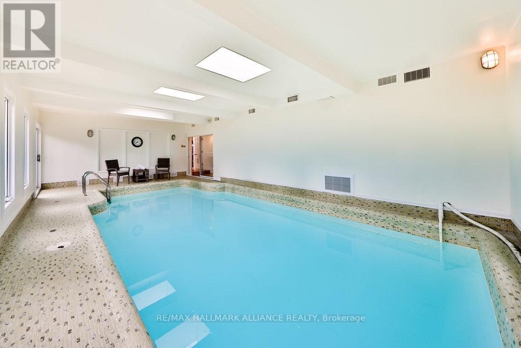 1316 Cambridge Drive, Oakville, Ontario  L6J 1S3 - Photo 34 - W12377548