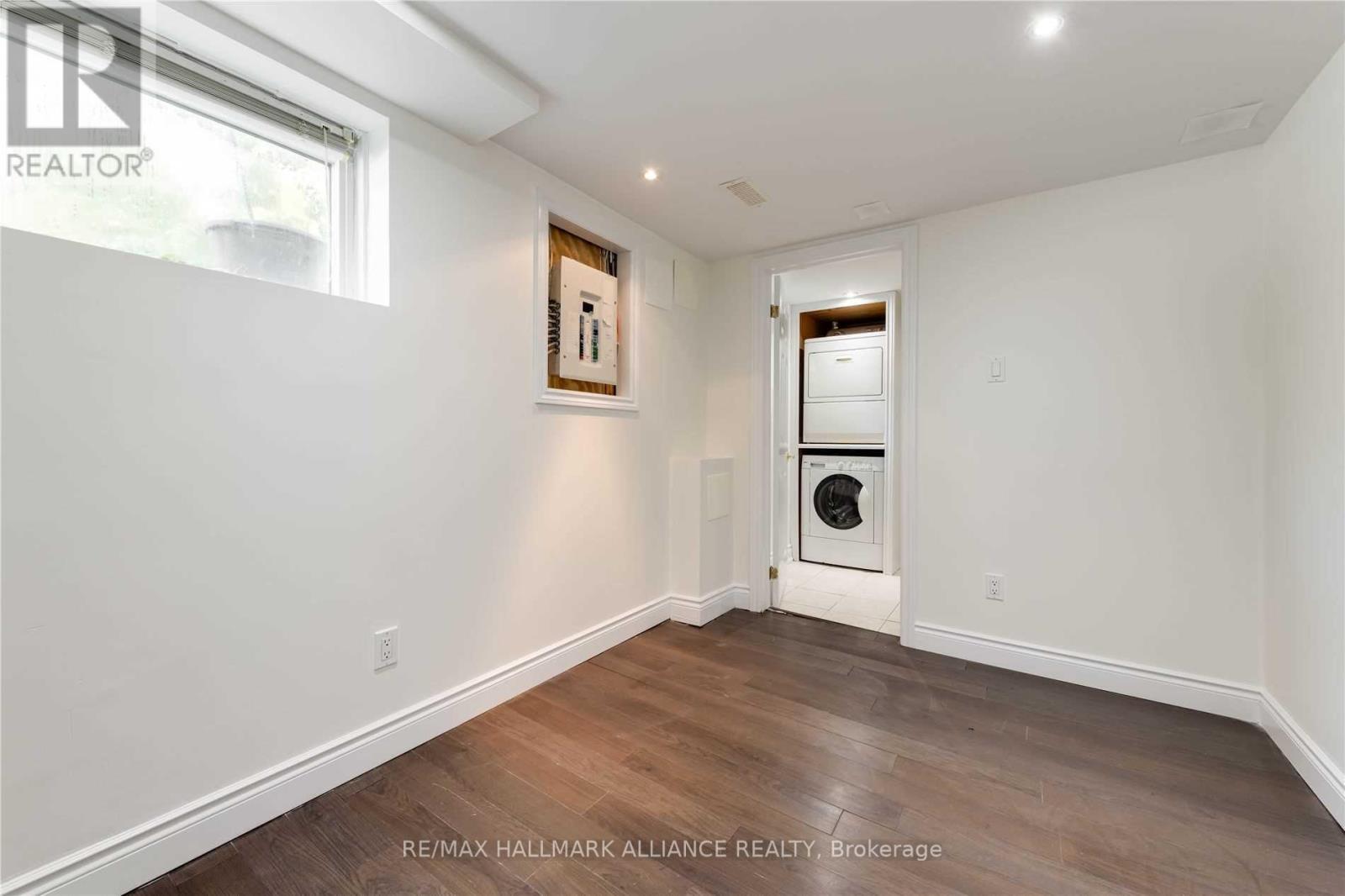 463 Drummond Road, Oakville, Ontario  L6J 4L7 - Photo 29 - W12373051