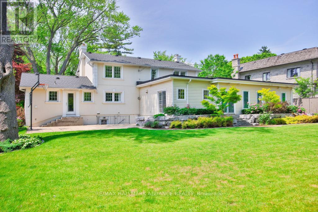 1316 Cambridge Drive, Oakville, Ontario  L6J 1S3 - Photo 40 - W12377548